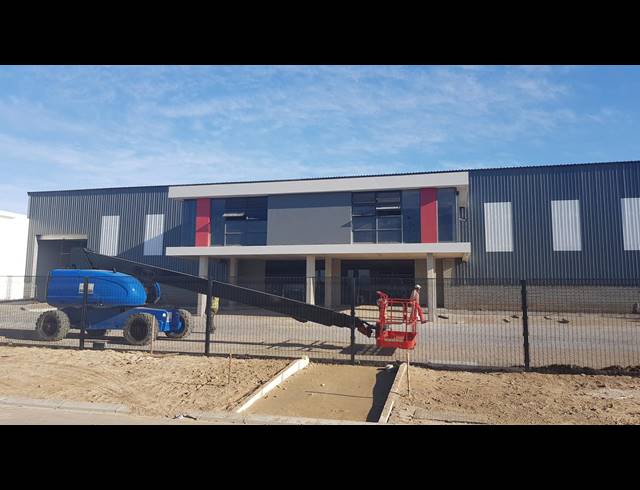 494M² FACTORY TO LET IN STIKLAND INDUSTRIAL